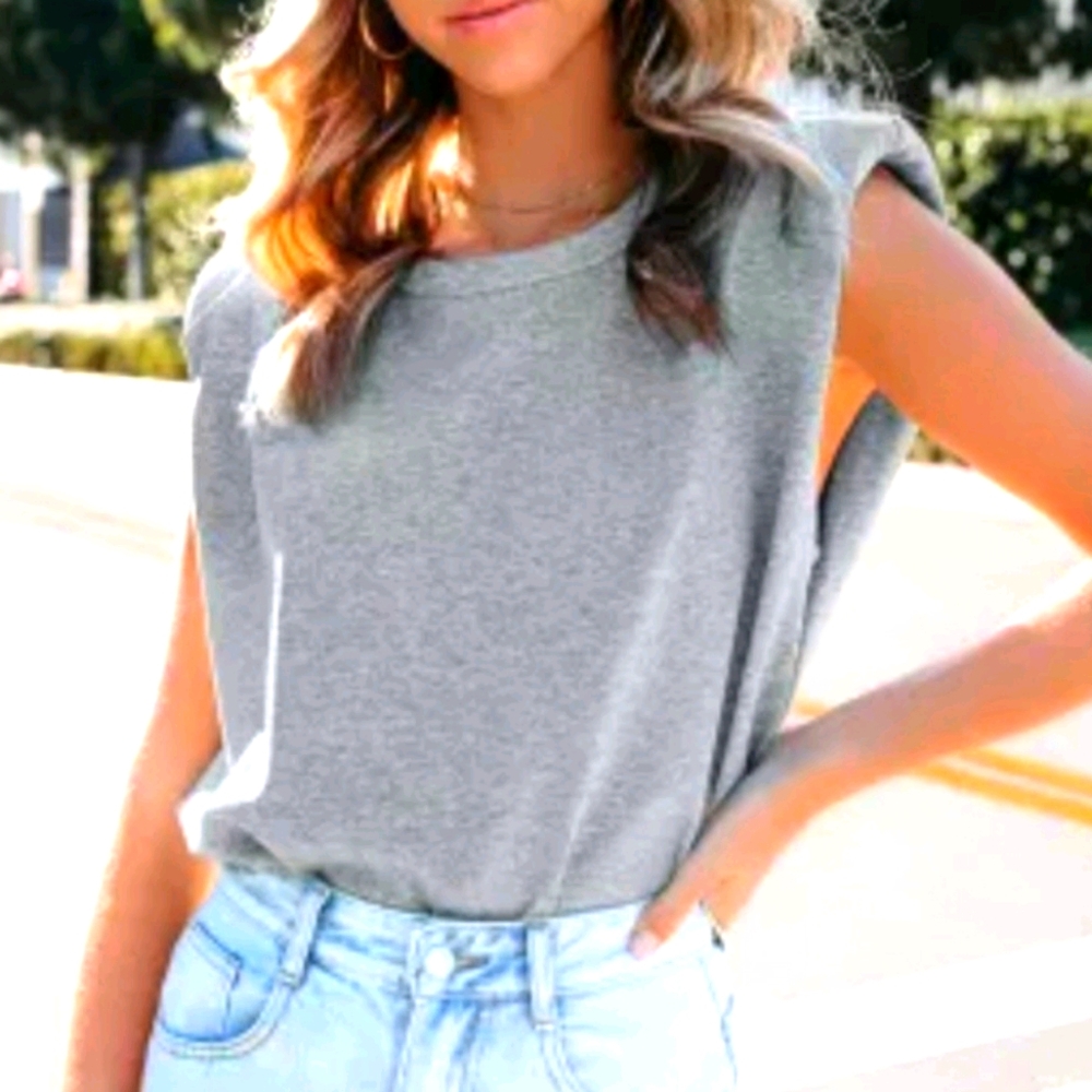 Chic & casual grey padded shoulder muscle tee - Picture 1 of 9